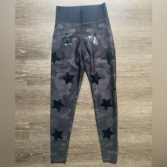 Ultracor Leggings Black Camo with Stars Size XS - Picture 2 of 4